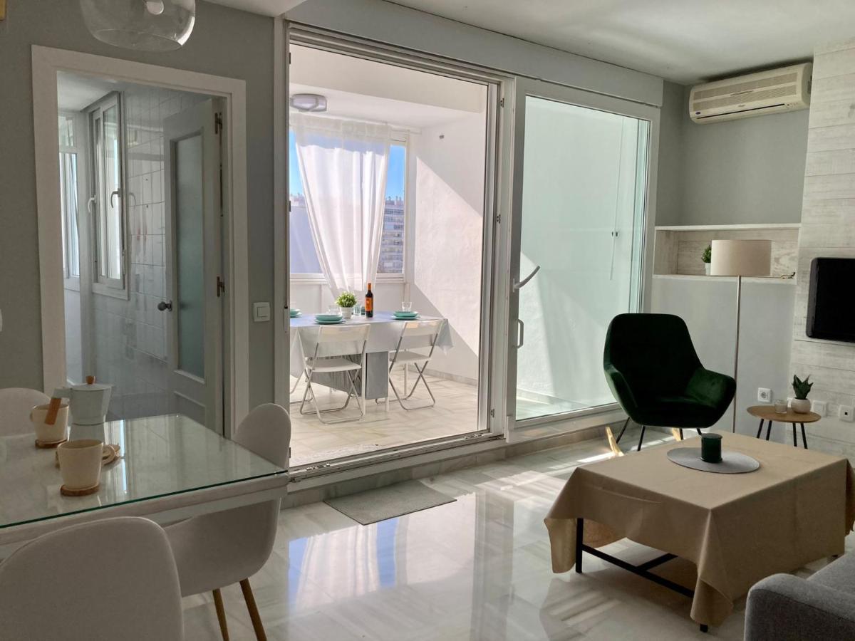 Atico Valdelagrana Playa - Aire Acondicionado Y Piscina Apartment El Puerto de Santa Maria Ngoại thất bức ảnh