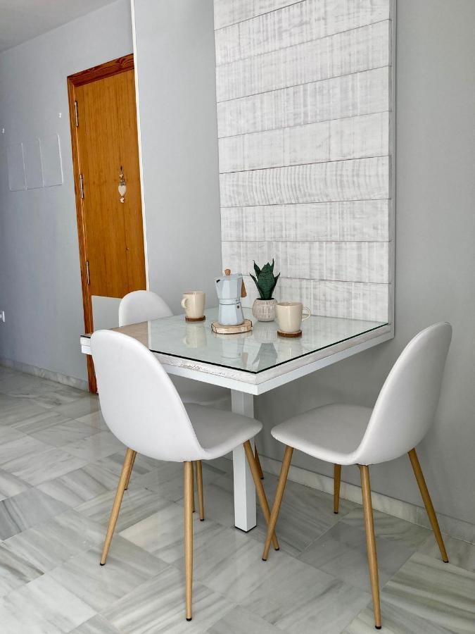 Atico Valdelagrana Playa - Aire Acondicionado Y Piscina Apartment El Puerto de Santa Maria Ngoại thất bức ảnh