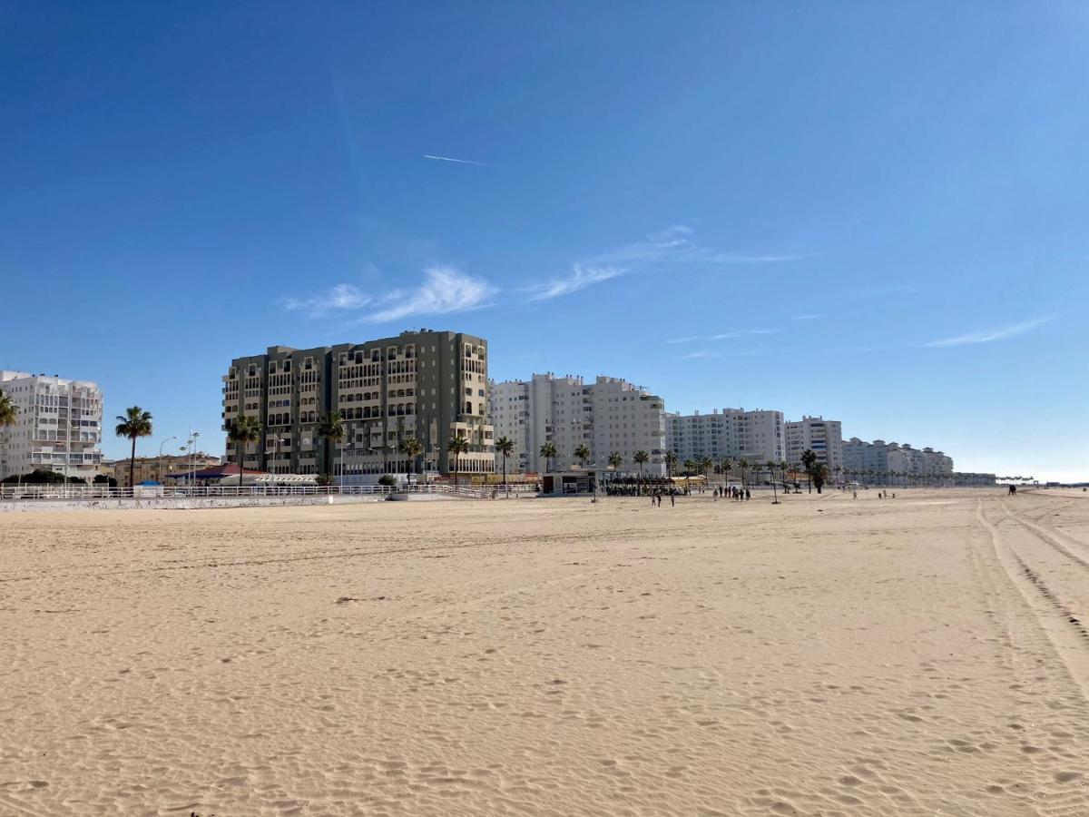 Atico Valdelagrana Playa - Aire Acondicionado Y Piscina Apartment El Puerto de Santa Maria Ngoại thất bức ảnh